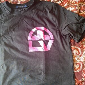 Black Louis Vuitton shirts, size M